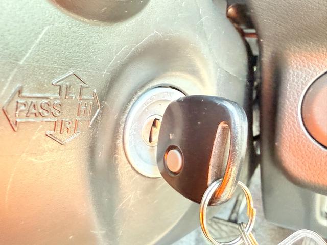 アルト L クリアランスソナー レーンアシスト 衝突被害軽減システム キーレスエントリー アイドリングストップ 電動格納ミラー シートヒーター CVT 盗難防止システム ABS ESC CD(10枚目)