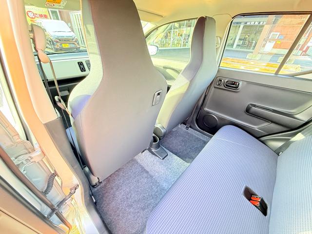 アルト L クリアランスソナー レーンアシスト 衝突被害軽減システム キーレスエントリー アイドリングストップ 電動格納ミラー シートヒーター CVT 盗難防止システム ABS ESC CD(38枚目)