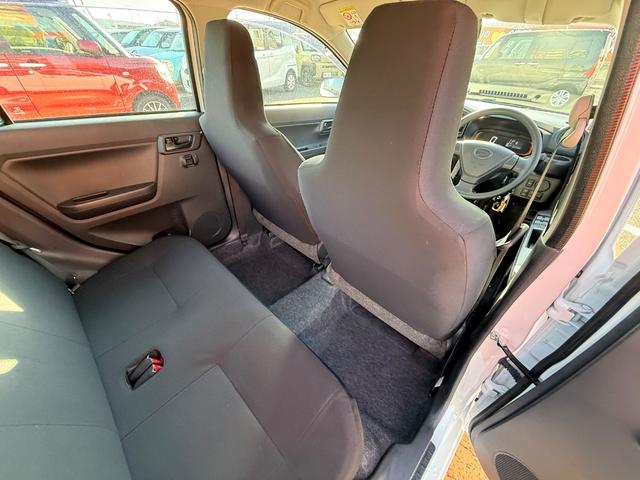 ミライース L SAIII クリアランスソナー 衝突被害軽減システム オートマチックハイビーム キーレスエントリー アイドリングストップ CVT 盗難防止システム ABS ESC 衝突安全ボディ エアコン パワーステアリング(31枚目)