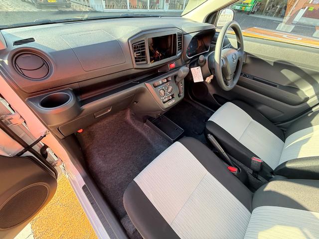 ミライース L SAIII クリアランスソナー 衝突被害軽減システム オートマチックハイビーム キーレスエントリー アイドリングストップ CVT 盗難防止システム ABS ESC 衝突安全ボディ エアコン パワーステアリング(40枚目)