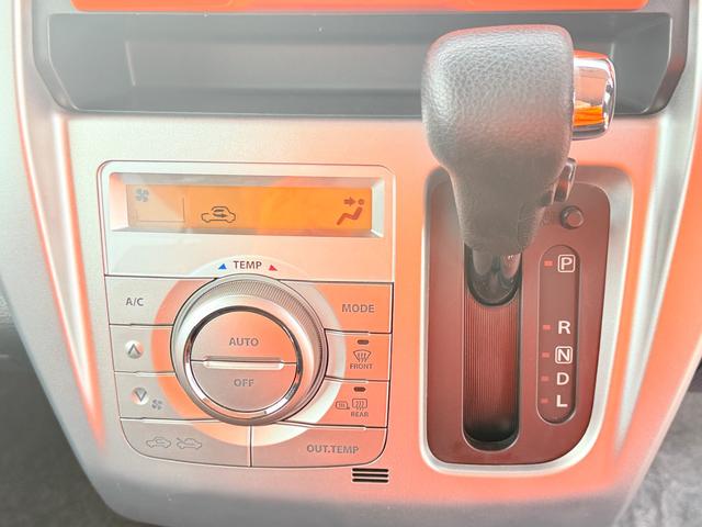 ハスラー Ｇ　バックカメラ　ナビ　衝突被害軽減システム　スマートキー　アイドリングストップ　電動格納ミラー　シートヒーター　ベンチシート　ＣＶＴ　盗難防止システム　ＡＢＳ　ＥＳＣ　衝突安全ボディ　エアコン（6枚目）