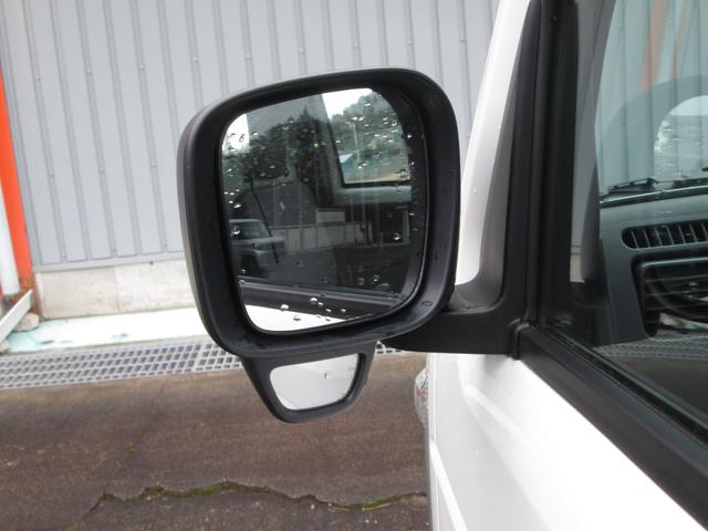 ミニキャブトラック Ｍ　２ＷＤ　届出済み未使用車　キーレス　パワーウインド　アイドリングストップ　オートライト　ＡＢＳ　横滑り防止　リアパーキングセンサー　運転席助手席エアバッグ　ＡＭ／ＦＭラジオ（17枚目）