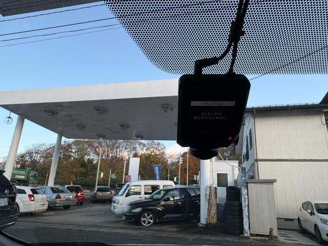 プリウスアルファ Ｓツーリングセレクション・Ｇ’ｓ　社外ナビ　Ｂｌｕｅｔｏｏｔｈ　地デジ　バックカメラ　１８インチ専用アルミ　フリップダウンモニター　専用ハーフレザーシート　バックカメラ　ＥＴＣ　ドラレコ（14枚目）