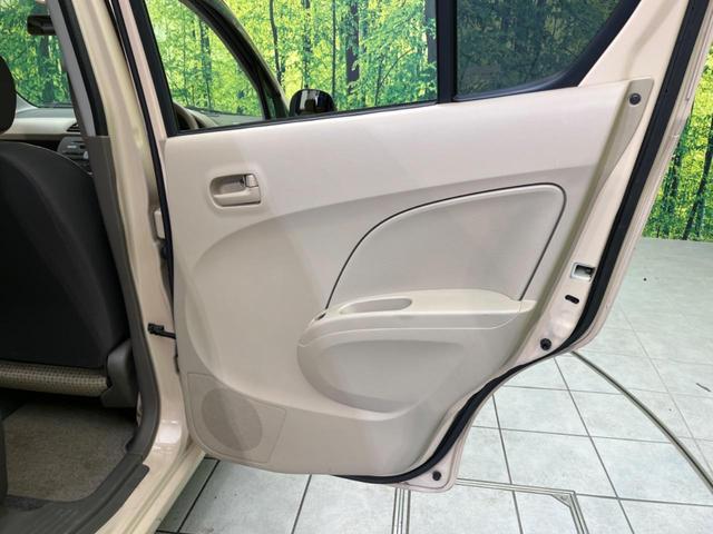 F CDオーディオ 禁煙車 キーレスエントリー パワーウィンドウ ABS パワーステアリング 盗難防止システム ドアバイザー プライバシーガラス CD再生 アイボリーインテリア(28枚目)