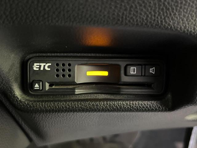 フィット １３Ｇ・Ｌパッケージ　４ＷＤ　衝突軽減　メーカーナビ　寒冷地仕様　禁煙車　バックカメラ　Ｂｌｕｅｔｏｏｔｈ接続　ＥＴＣ　ＬＥＤヘッド　オートライト　スマートキー　アイドリングストップ　電動格納ミラー　プライバシーガラス（7枚目）