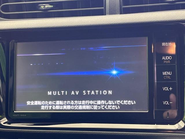 アクア Ｓ　禁煙車　純正ナビ　バックカメラ　Ｂｌｕｅｔｏｏｔｈ　接続　ＥＴＣ　フルセグ　スマートキー　オートライト　電動格納ミラー　横滑り防止　ドアバイザー　プライバシーガラス　衝突安全ボディ　盗難防止（3枚目）