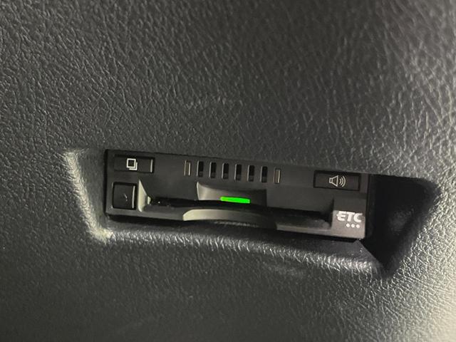 シエンタ Ｇ　クエロ　両側電動ドア　純正９型ＳＤナビ　全周囲カメラ　寒冷地仕様　衝突軽減　禁煙車　合皮コンビシート　前席シートヒーター　ドラレコ　コーナーセンサー　スマートキー　ＬＥＤヘッド　ＥＴＣ　ステアリングヒーター（35枚目）
