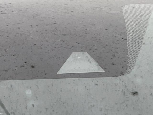 ノート X 純正SDナビ 全周囲カメラ 衝突軽減 禁煙車 コーナーセンサー スマートキー LEDヘッド ETC オートハイビーム デジタルインナーミラー 車線逸脱警報 誤発進抑制機能 オートライト オートエアコン(5枚目)