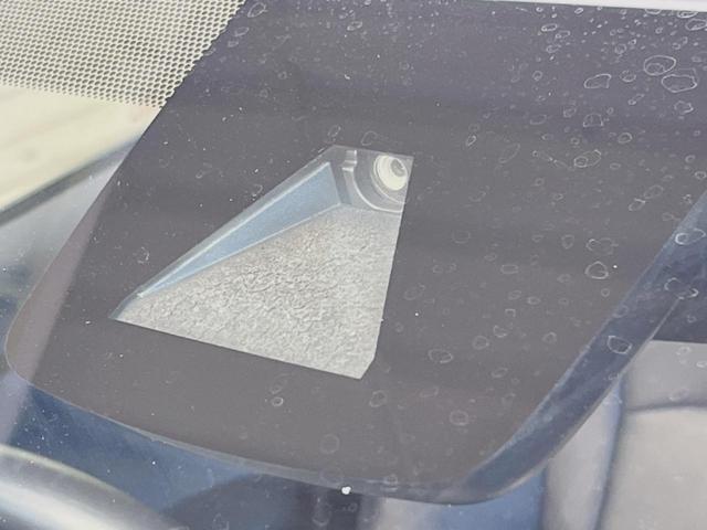 プリウス Aツーリングセレクション 純正9型ナビ バックカメラ 衝突軽減 レーダークルーズ 禁煙車 合皮シート シートヒーター コーナーセンサー スマートキー LEDヘッド ETC2.0 オートハイビーム ブラインドスポットモニター(5枚目)