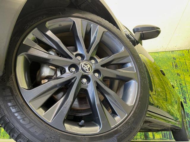 カローラツーリング ハイブリッド ダブルバイビー 9型ディスプレイオーディオ バックカメラ セーフティセンス レーダークルーズ 禁煙車 ハーフレザーシート コーナーセンサー スマートキー LEDヘッド ETC オートハイビーム 純正17インチアルミ(13枚目)