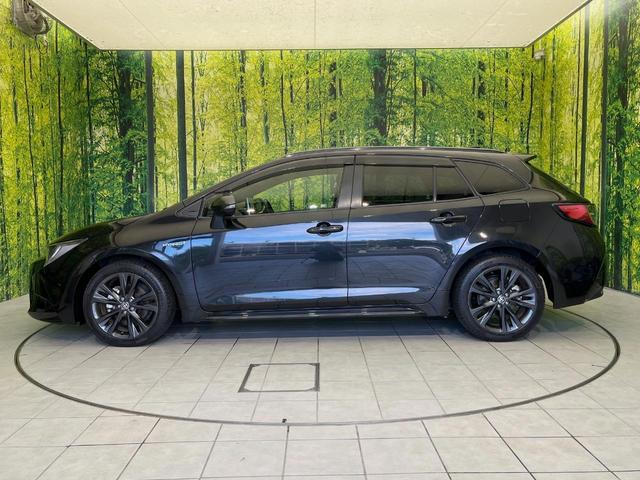 カローラツーリング ハイブリッド ダブルバイビー 9型ディスプレイオーディオ バックカメラ セーフティセンス レーダークルーズ 禁煙車 ハーフレザーシート コーナーセンサー スマートキー LEDヘッド ETC オートハイビーム 純正17インチアルミ(26枚目)