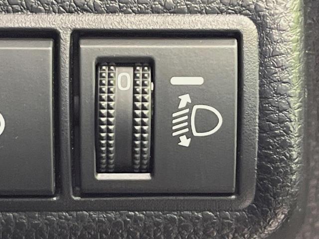 カローラツーリング ハイブリッド ダブルバイビー 9型ディスプレイオーディオ バックカメラ セーフティセンス レーダークルーズ 禁煙車 ハーフレザーシート コーナーセンサー スマートキー LEDヘッド ETC オートハイビーム 純正17インチアルミ(36枚目)