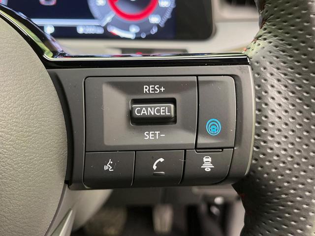 オーラ ニスモ　純正９型ナビ　全周囲カメラ　インテリジェントエマージェンシーブレーキ　レーダークルーズ　禁煙車　２トーンカラー　ハーフレザーシート　シートヒーター　ドラレコ　コーナーセンサー　ＬＥＤヘッド　ＥＴＣ（6枚目）