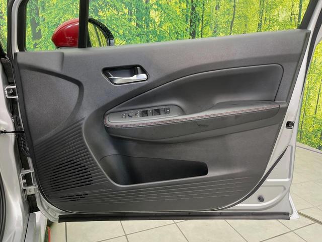 オーラ ニスモ　純正９型ナビ　全周囲カメラ　インテリジェントエマージェンシーブレーキ　レーダークルーズ　禁煙車　２トーンカラー　ハーフレザーシート　シートヒーター　ドラレコ　コーナーセンサー　ＬＥＤヘッド　ＥＴＣ（49枚目）