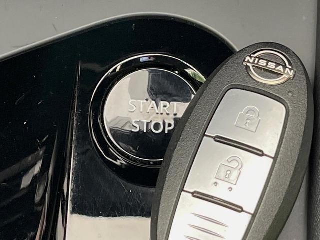 ノート Ｘ　純正９型ナビ　全周囲カメラ　衝突軽減　禁煙車　ドラレコ　コーナーセンサー　スマートキー　ＥＴＣ　オートハイビーム　デジタルインナーミラー　車線逸脱警報　踏み間違い防止装置　オートライト　オートエアコン（7枚目）