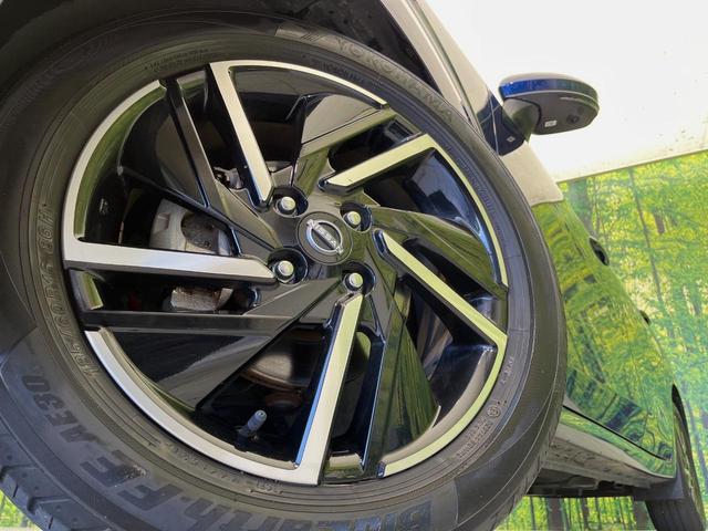 ノート Ｘ　純正９型ナビ　全周囲カメラ　衝突軽減　禁煙車　ドラレコ　コーナーセンサー　スマートキー　ＥＴＣ　オートハイビーム　デジタルインナーミラー　車線逸脱警報　踏み間違い防止装置　オートライト　オートエアコン（13枚目）