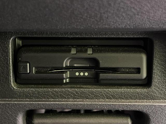 ノート Ｘ　純正９型ナビ　全周囲カメラ　衝突軽減　禁煙車　ドラレコ　コーナーセンサー　スマートキー　ＥＴＣ　オートハイビーム　デジタルインナーミラー　車線逸脱警報　踏み間違い防止装置　オートライト　オートエアコン（36枚目）