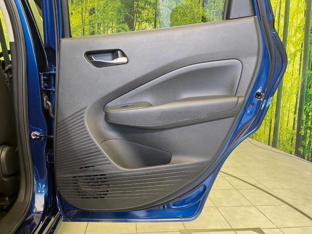 ノート Ｘ　純正９型ナビ　全周囲カメラ　衝突軽減　禁煙車　ドラレコ　コーナーセンサー　スマートキー　ＥＴＣ　オートハイビーム　デジタルインナーミラー　車線逸脱警報　踏み間違い防止装置　オートライト　オートエアコン（45枚目）