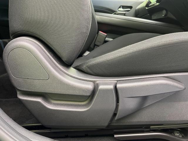 ノート Ｘ　純正９型ナビ　全周囲カメラ　衝突軽減　禁煙車　ドラレコ　コーナーセンサー　スマートキー　ＥＴＣ　オートハイビーム　デジタルインナーミラー　車線逸脱警報　踏み間違い防止装置　オートライト　オートエアコン（48枚目）