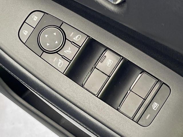 ノート Ｘ　純正９型ナビ　全周囲カメラ　衝突軽減　禁煙車　ドラレコ　コーナーセンサー　スマートキー　ＥＴＣ　オートハイビーム　デジタルインナーミラー　車線逸脱警報　踏み間違い防止装置　オートライト　オートエアコン（50枚目）