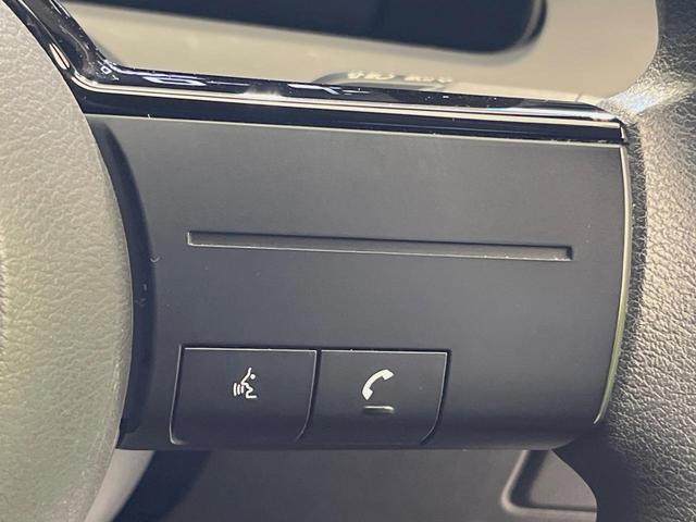 ノート Ｘ　純正９型ナビ　全周囲カメラ　衝突軽減　禁煙車　ドラレコ　コーナーセンサー　スマートキー　ＥＴＣ　オートハイビーム　デジタルインナーミラー　車線逸脱警報　踏み間違い防止装置　オートライト　オートエアコン（56枚目）