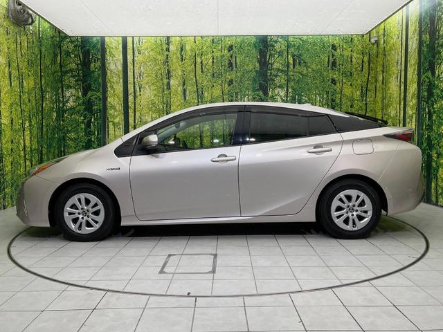 プリウス Sセーフティプラス 純正9型SDナビ バックカメラ 寒冷地仕様 セーフティセンス レーダークルーズ 禁煙車 コーナーセンサー スマートキー LEDヘッド ビルトインETC オートハイビーム オートライト オートエアコン(27枚目)