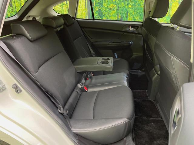 インプレッサスポーツ ２．０ｉ－Ｓアイサイト　４ＷＤ　純正ナビ　バックカメラ　衝突軽減　レーダークルーズ　禁煙車　合皮コンビシート　パワーシート　スマートキー　ＨＩＤヘッド　ＥＴＣ　車線逸脱警報　誤発進抑制機能　先行車発進お知らせ　オートライト（9枚目）