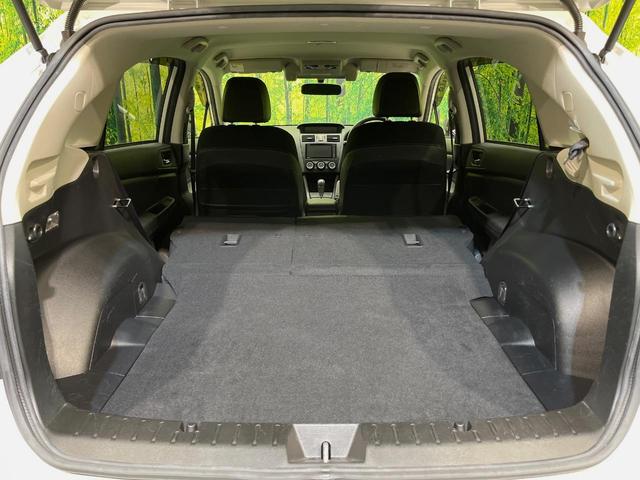 インプレッサスポーツ ２．０ｉ－Ｓアイサイト　４ＷＤ　純正ナビ　バックカメラ　衝突軽減　レーダークルーズ　禁煙車　合皮コンビシート　パワーシート　スマートキー　ＨＩＤヘッド　ＥＴＣ　車線逸脱警報　誤発進抑制機能　先行車発進お知らせ　オートライト（10枚目）