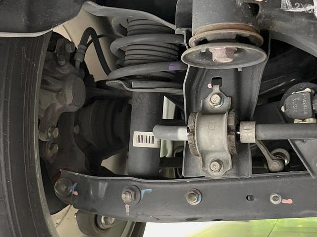 インプレッサスポーツ ２．０ｉ－Ｓアイサイト　４ＷＤ　純正ナビ　バックカメラ　衝突軽減　レーダークルーズ　禁煙車　合皮コンビシート　パワーシート　スマートキー　ＨＩＤヘッド　ＥＴＣ　車線逸脱警報　誤発進抑制機能　先行車発進お知らせ　オートライト（21枚目）