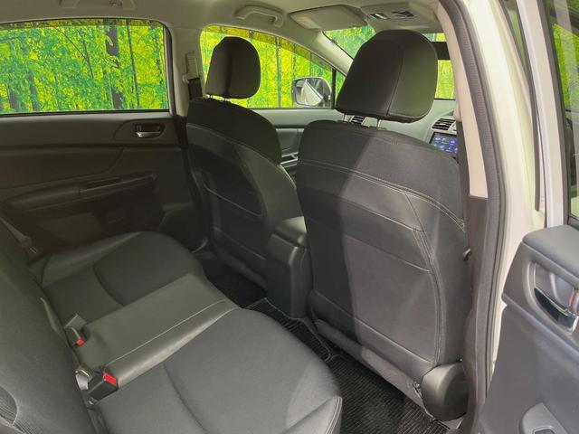 インプレッサスポーツ ２．０ｉ－Ｓアイサイト　４ＷＤ　純正ナビ　バックカメラ　衝突軽減　レーダークルーズ　禁煙車　合皮コンビシート　パワーシート　スマートキー　ＨＩＤヘッド　ＥＴＣ　車線逸脱警報　誤発進抑制機能　先行車発進お知らせ　オートライト（40枚目）