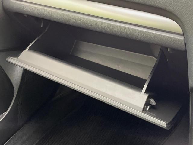 インプレッサスポーツ ２．０ｉ－Ｓアイサイト　４ＷＤ　純正ナビ　バックカメラ　衝突軽減　レーダークルーズ　禁煙車　合皮コンビシート　パワーシート　スマートキー　ＨＩＤヘッド　ＥＴＣ　車線逸脱警報　誤発進抑制機能　先行車発進お知らせ　オートライト（48枚目）