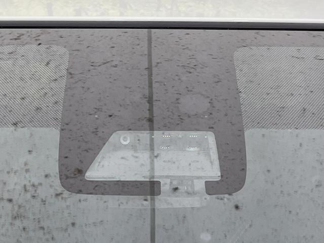 アクア G GRスポーツ・17インチパッケージ ナビ バックカメラ 寒冷地仕様 プリクラッシュセーフティ 禁煙車 ハーフレザーシート スマートキー LEDヘッド クルコン オートハイビーム オートライト オートエアコン 純正17インチアルミ(6枚目)