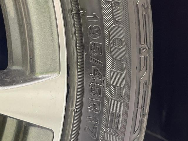 アクア G GRスポーツ・17インチパッケージ ナビ バックカメラ 寒冷地仕様 プリクラッシュセーフティ 禁煙車 ハーフレザーシート スマートキー LEDヘッド クルコン オートハイビーム オートライト オートエアコン 純正17インチアルミ(31枚目)