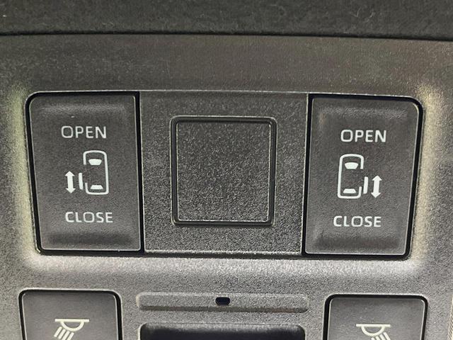 ヴォクシー Ｓ－Ｚ　両側電動ドア　純正１０．５型ディスプレイオーディオ　バックカメラ　セーフティセンス　レーダークルーズ　禁煙車　ハーフレザーシート　シートヒーター　ドラレコ　コーナーセンサー　スマートキー　ＬＥＤヘッド（3枚目）