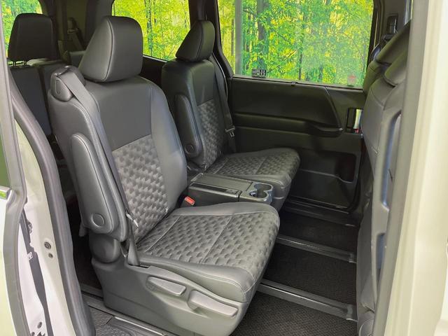 ヴォクシー Ｓ－Ｚ　両側電動ドア　純正１０．５型ディスプレイオーディオ　バックカメラ　セーフティセンス　レーダークルーズ　禁煙車　ハーフレザーシート　シートヒーター　ドラレコ　コーナーセンサー　スマートキー　ＬＥＤヘッド（9枚目）