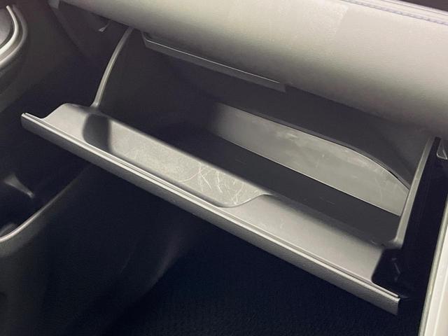 ヴォクシー Ｓ－Ｚ　両側電動ドア　純正１０．５型ディスプレイオーディオ　バックカメラ　セーフティセンス　レーダークルーズ　禁煙車　ハーフレザーシート　シートヒーター　ドラレコ　コーナーセンサー　スマートキー　ＬＥＤヘッド（49枚目）