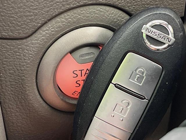 マーチ ボレロ ナビ バックカメラ 禁煙車 スマートキー LEDヘッド ETC オートライト オートエアコン CD アイドリングストップ 盗難防止システム 電動格納ミラー パワーウィンドウ パワーステアリング(5枚目)