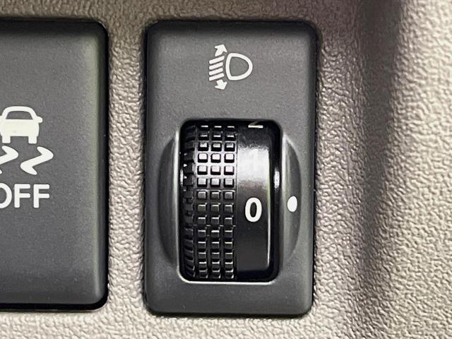 マーチ ボレロ ナビ バックカメラ 禁煙車 スマートキー LEDヘッド ETC オートライト オートエアコン CD アイドリングストップ 盗難防止システム 電動格納ミラー パワーウィンドウ パワーステアリング(37枚目)