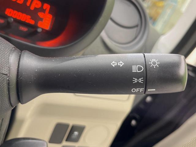 ムーヴ L SA スマートアシスト 禁煙車 ETC CD再生 AUX シートリフター 横滑り防止機能 ヘッドライトレベライザー プライバシーガラス ベンチシート パワーステアリング トラクションコントロール(34枚目)