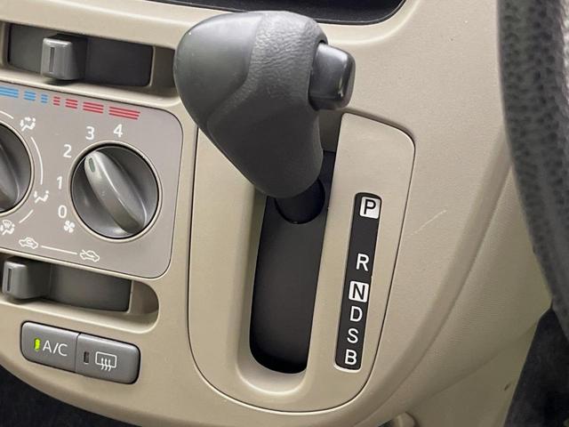 ムーヴ L SA スマートアシスト 禁煙車 ETC CD再生 AUX シートリフター 横滑り防止機能 ヘッドライトレベライザー プライバシーガラス ベンチシート パワーステアリング トラクションコントロール(37枚目)