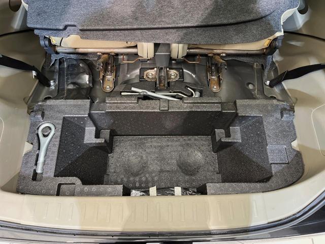 ムーヴ L SA スマートアシスト 禁煙車 ETC CD再生 AUX シートリフター 横滑り防止機能 ヘッドライトレベライザー プライバシーガラス ベンチシート パワーステアリング トラクションコントロール(42枚目)