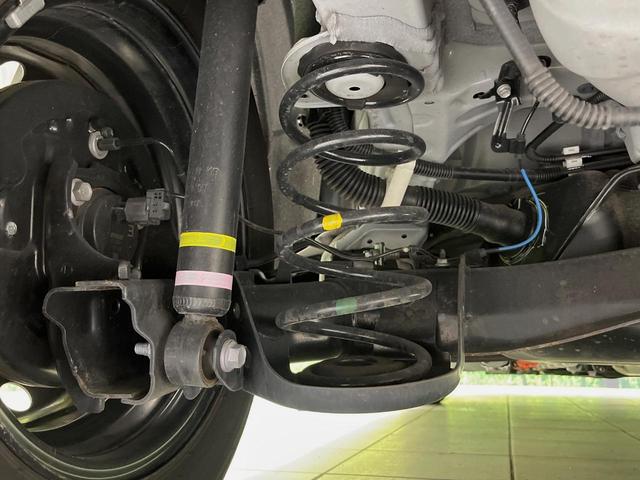 ヤリス ハイブリッドＸ　ナビ機能付きディスプレイオーディオ　ＡＣ１００Ｖ電源　セーフティセンス　レーダークルーズ　禁煙車　ドラレコ　コーナーセンサー　スマートキー　ＥＴＣ　オートハイビーム　車線逸脱警報　先行車発進お知らせ（21枚目）