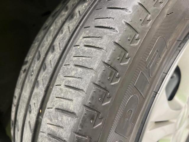 ノート ｅ－パワー　Ｘ　全周囲カメラ　衝突軽減　禁煙車　クリアランスソナー　スマートキー　オートハイビーム　デジタルインナーミラー　車線逸脱警報　踏み間違い防止　オートライト　オートエアコン　Ｂｌｕｅｔｏｏｔｈ　ＣＤ／ＤＶＤ（29枚目）