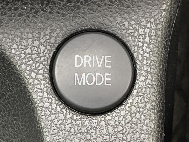 ノート ｅ－パワー　Ｘ　全周囲カメラ　衝突軽減　禁煙車　クリアランスソナー　スマートキー　オートハイビーム　デジタルインナーミラー　車線逸脱警報　踏み間違い防止　オートライト　オートエアコン　Ｂｌｕｅｔｏｏｔｈ　ＣＤ／ＤＶＤ（53枚目）