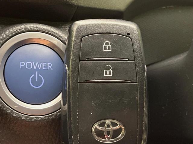 アクア Ｘ　純正ナビ　ＡＣ１００Ｖ電源　セーフティセンス　レーダークルーズ　禁煙車　スマートキー　ＬＥＤヘッド　ナビ連動ＥＴＣ　オートハイビーム　車線逸脱警報　オートライト　オートエアコン　Ｂｌｕｅｔｏｏｔｈ（7枚目）