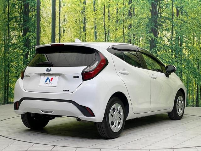 アクア Ｘ　純正ナビ　ＡＣ１００Ｖ電源　セーフティセンス　レーダークルーズ　禁煙車　スマートキー　ＬＥＤヘッド　ナビ連動ＥＴＣ　オートハイビーム　車線逸脱警報　オートライト　オートエアコン　Ｂｌｕｅｔｏｏｔｈ（17枚目）