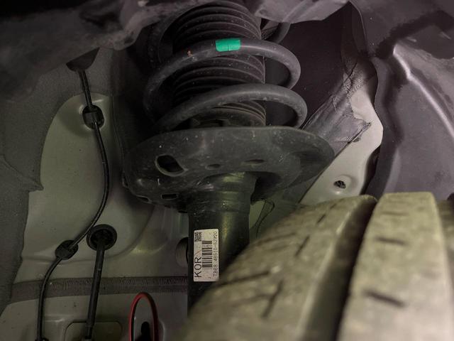 アクア Ｘ　純正ナビ　ＡＣ１００Ｖ電源　セーフティセンス　レーダークルーズ　禁煙車　スマートキー　ＬＥＤヘッド　ナビ連動ＥＴＣ　オートハイビーム　車線逸脱警報　オートライト　オートエアコン　Ｂｌｕｅｔｏｏｔｈ（20枚目）