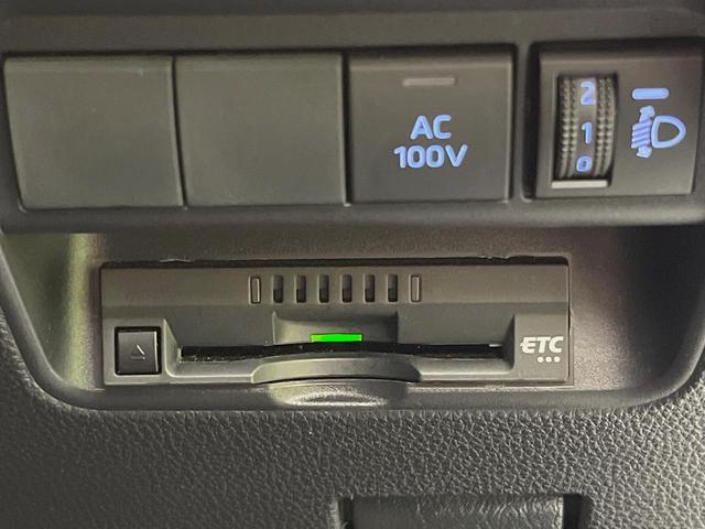 アクア Ｘ　純正ナビ　ＡＣ１００Ｖ電源　セーフティセンス　レーダークルーズ　禁煙車　スマートキー　ＬＥＤヘッド　ナビ連動ＥＴＣ　オートハイビーム　車線逸脱警報　オートライト　オートエアコン　Ｂｌｕｅｔｏｏｔｈ（37枚目）