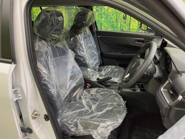 WR-V Z 登録済未使用車 ホンダセンシング レーダークルーズ ハーフレザーシート スマートキー LEDヘッド オートハイビーム 車線逸脱警報 誤発進抑制機能 オートライト オートエアコン 純正17インチAW(8枚目)