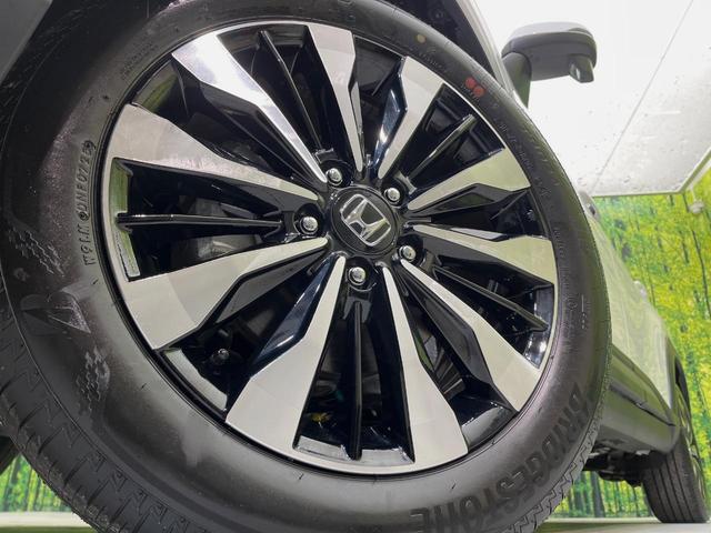 WR-V Z 登録済未使用車 ホンダセンシング レーダークルーズ ハーフレザーシート スマートキー LEDヘッド オートハイビーム 車線逸脱警報 誤発進抑制機能 オートライト オートエアコン 純正17インチAW(13枚目)